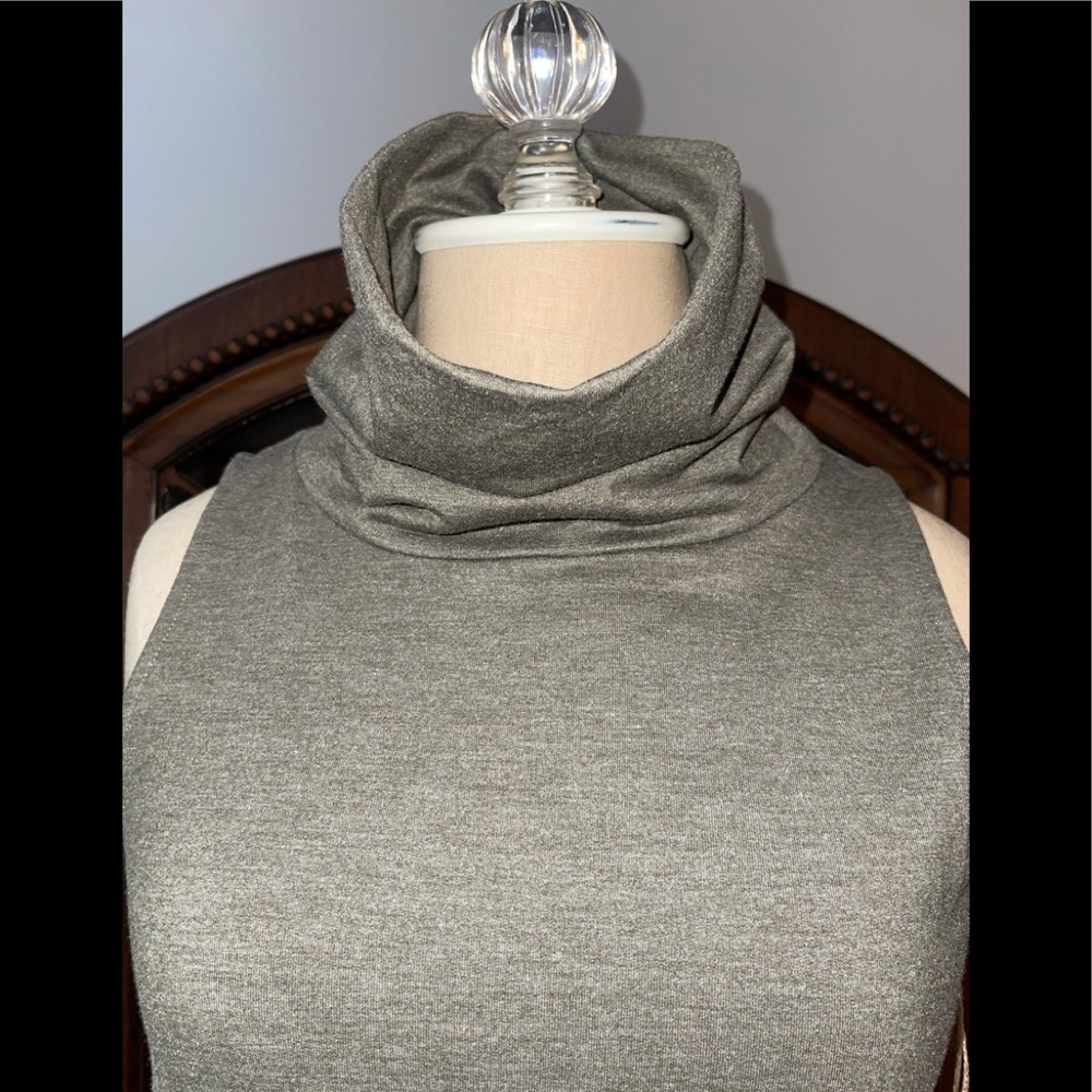 (Leith) sleeveless turtleneck dress NWT - Picture 3 of 7
